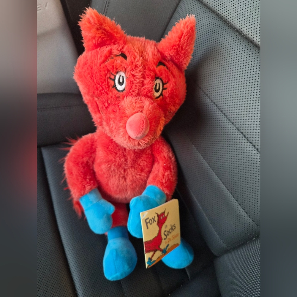 NEW Kohl's Cares Dr. Seuss Fox in Socks Plush Stuffed Animal NWT